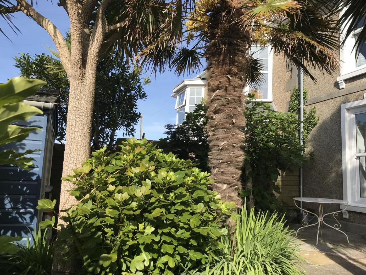 Villa Porth House, With South Facing Courtyard Garden! St Ives Exterior foto